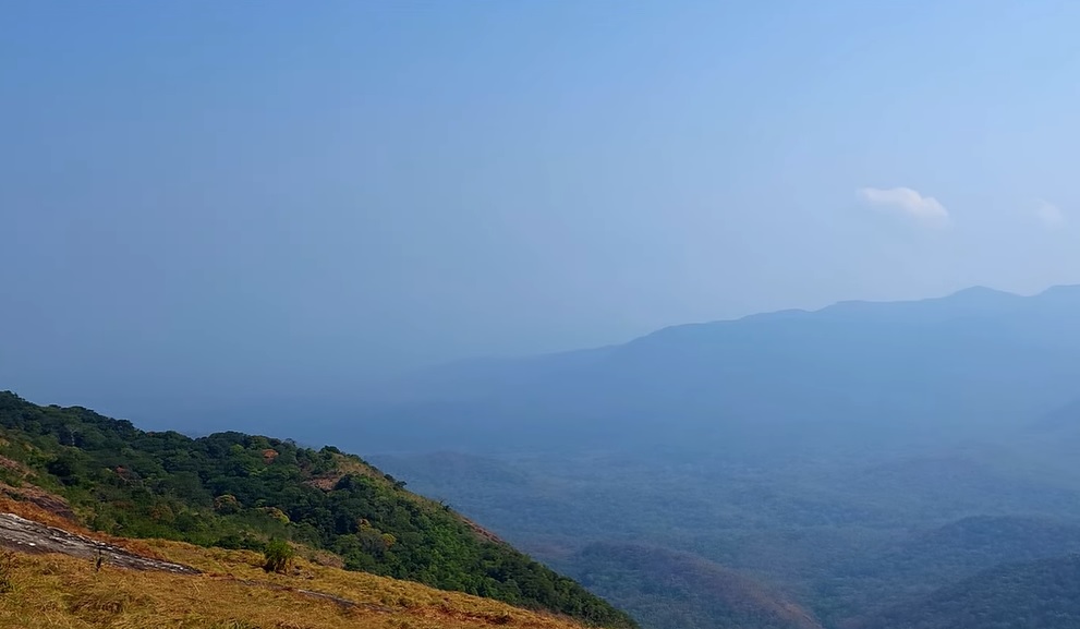 Ponmudi Hills, Kerala